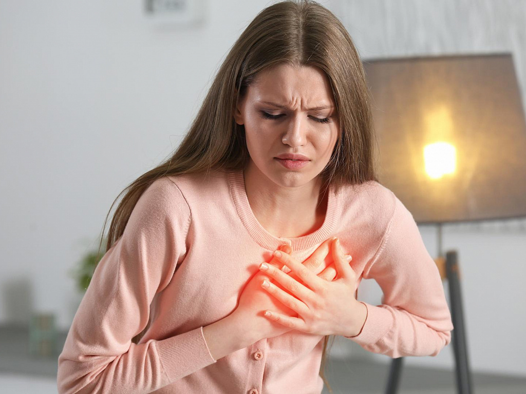 Болит грудь - причины и методы лечения